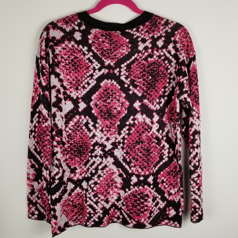 NWT! DKNY Knit Graphic Sweater (Black/Pink)-XS